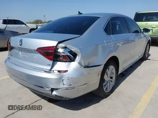 2018 Volkswagen Passat 2.0T SE with VIN 1VWBA7A3XJC045113, listed as a IAAI auction lot 41814006 with 59,095 mi miles. Bid and sale history available at carsss.com. Image 4.
