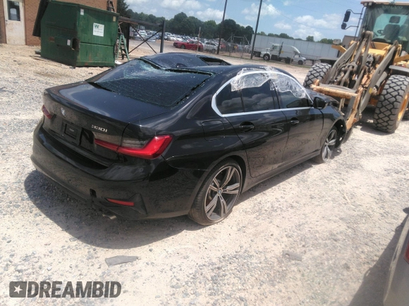 2021 BMW 3 Series 330i z VIN 3MW5R1J0XM8B73341, wystawiony jako IAAI lot #41462711 z przebiegiem Nie podano mil oraz . Historia ofert i sprzedaży dostępna na DreamBid. Obrazek 4.