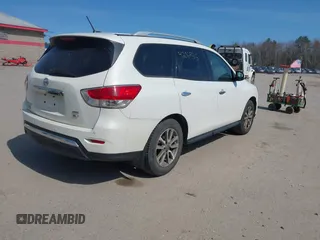 2014 Nissan Pathfinder Platinum with VIN 5N1AR2MM7EC648200, listed as a IAAI auction lot 42069315 with 178,577 mi miles. Bid and sale history available at carsss.com. Image 4.