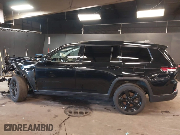 2023 Jeep Grand Cherokee Limited with VIN 1C4RJKBG1P8729145, listed as a IAAI auction lot 41845325 with 28,512 mi miles and . Bid and sale history available at DreamBid. Image 15.