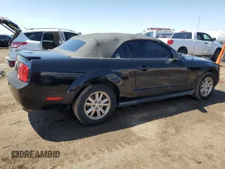 2008 Ford Mustang Deluxe with VIN 1ZVHT84N985193520, listed as a Copart auction lot 56186525 with 140,483 mi miles and Salvage title. Bid and sale history available at DreamBid. Image 3.