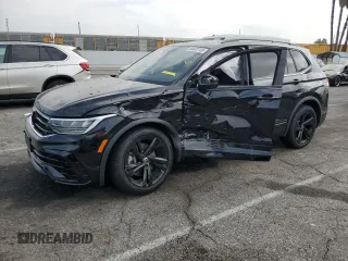 2024 Volkswagen Tiguan SE R-Line Black с VIN 3VVCB7AX6RM131943, выставлен на аукционе Copart как лот 58402745 с пробегом Не указан миль и Списание • Salvage title. История ставок и продаж доступна на DreamBid. Изображение 1.