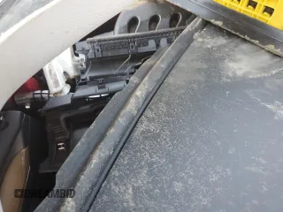 2023 Tesla Model 3 z VIN 5YJ3E1EAXPF448909, wystawiony jako Copart lot #53262405 z przebiegiem Nie podano mil oraz Szkoda całkowita • Salvage title. Historia ofert i sprzedaży dostępna na DreamBid. Obrazek 9.