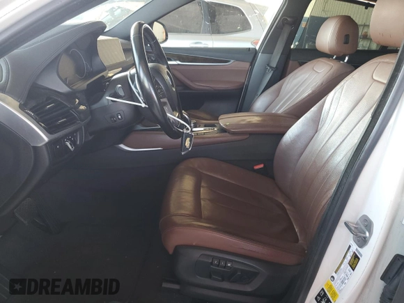 2017 BMW X6 xDrive35i z VIN 5UXKU2C3XH0U28490, wystawiony jako Copart lot #55751435 z przebiegiem 190 919 mil mil oraz Szkoda całkowita • Salvage title. Historia ofert i sprzedaży dostępna na DreamBid. Obrazek 7.