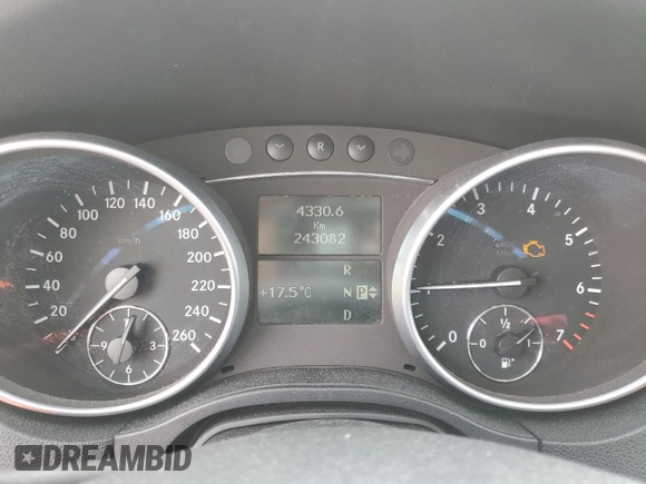 2008 Mercedes-Benz M 550 с VIN 4JGBB72E58A403686, выставлен на аукционе Copart как лот 57446475 с пробегом 243 082 миль миль и Списание • Salvage title. История ставок и продаж доступна на DreamBid. Изображение 9.