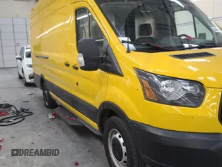 2019 Ford Transit z VIN 1FTYR3XM3KKA38669, wystawiony jako IAAI lot #42619599 z przebiegiem 135 929 mil mil oraz . Historia ofert i sprzedaży dostępna na DreamBid. Obrazek 35.