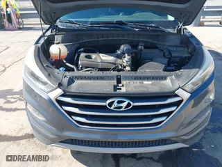 2017 Hyundai Tucson Value with VIN KM8J33A25HU402366, listed as a IAAI auction lot 41814426 with 117,669 mi miles. Bid and sale history available at carsss.com. Image 10.