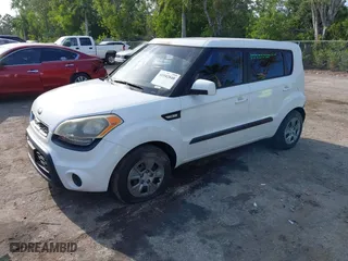 2013 Kia Soul with VIN KNDJT2A57D7754706, listed as a IAAI auction lot 41942848 with 151,463 mi miles. Bid and sale history available at carsss.com. Image 17.