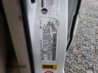 2004 Lexus LX 470 with VIN JTJHT00W343547828, listed as a Copart auction lot 48982045 with 196,877 mi miles and Salvage Title. Bid and sale history available at DreamBid. Image 13.