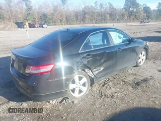 2011 Toyota Camry LE z VIN 4T1BF3EK9BU170965, wystawiony jako IAAI lot #41403198 z przebiegiem 152 064 mil mil oraz . Historia ofert i sprzedaży dostępna na DreamBid. Obrazek 4.