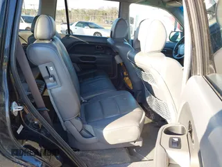 2008 Honda Pilot EX-L with VIN 5FNYF18578B010433, listed as a IAAI auction lot 41562569 with 245,451 mi miles. Bid and sale history available at carsss.com. Image 8.