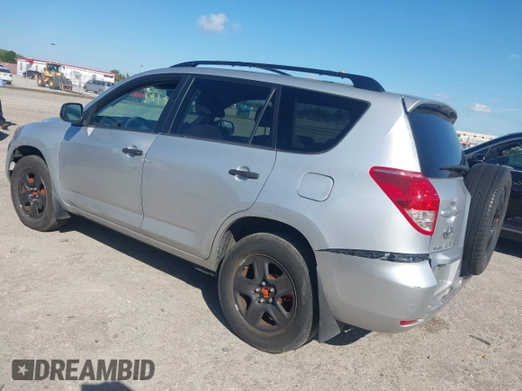 2007 Toyota RAV4 with VIN JTMBK33V476016205, listed as a IAAI auction lot 41685885 with 224,811 mi miles. Bid and sale history available at carsss.com. Image 3.