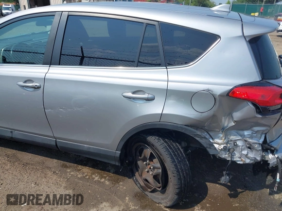 2018 Toyota RAV4 LE с VIN 2T3BFREV9JW854823, выставлен на аукционе IAAI как лот 42424764 с пробегом 48 727 миль миль и . История ставок и продаж доступна на DreamBid. Изображение 18.
