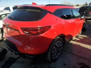 2024 Chevrolet Blazer RS with VIN 3GNKBKRS2RS125968, listed as a Copart auction lot 88042545 with 4,584 mi miles and Salvage title. Bid and sale history available at DreamBid. Image 3.