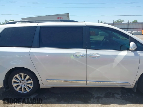 2017 Toyota Sienna XLE Auto Access Seat with VIN 5TDYZ3DC2HS875197, listed as a IAAI auction lot 42244211 with 125,681 mi miles and . Bid and sale history available at DreamBid. Image 14.