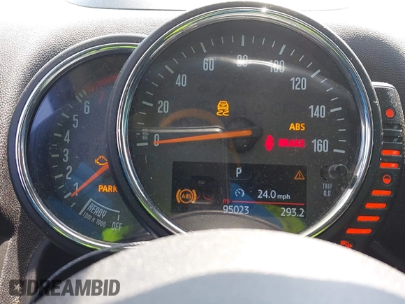 2017 MINI Countryman Cooper S z VIN WMZYT5C33H3D79148, wystawiony jako IAAI lot #42225781 z przebiegiem 95 023 mil mil oraz . Historia ofert i sprzedaży dostępna na DreamBid. Obrazek 7.