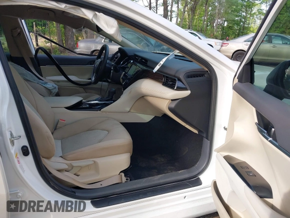 2019 Toyota Camry Hybrid LE z VIN 4T1B31HK4KU005351, wystawiony jako IAAI lot #42162802 z przebiegiem 89 187 mil mil oraz . Historia ofert i sprzedaży dostępna na DreamBid. Obrazek 5.