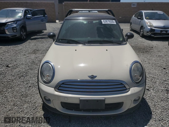 2013 MINI Hardtop with VIN WMWSU3C51DT682510, listed as a Copart auction lot 63879335 with 227,748 mi miles and Clean title. Bid and sale history available at DreamBid. Image 5.