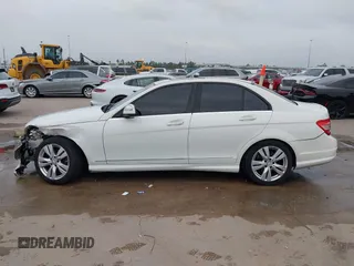 2008 Mercedes-Benz C 300 Sport z VIN WDDGF54X48R014482, wystawiony jako IAAI lot #41798188 z przebiegiem 140 179 mil mil oraz . Historia ofert i sprzedaży dostępna na DreamBid. Obrazek 15.