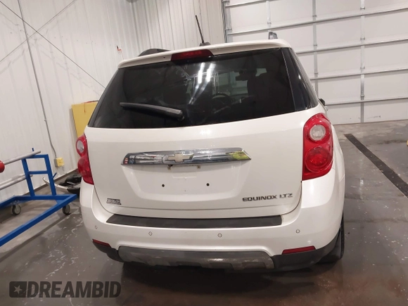 2015 Chevrolet Equinox LTZ with VIN 1GNALDEK1FZ106353, listed as a IAAI auction lot 41665296 with 257,617 mi miles. Bid and sale history available at carsss.com. Image 17.