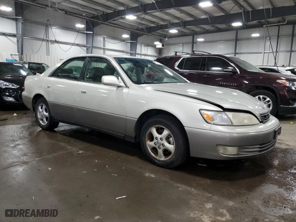 1998 Lexus ES 300 Luxury Sport Sdn with VIN JT8BF28G9W0105650, listed as a Copart auction lot 47545945 with 254,311 mi miles and Salvage Title. Bid and sale history available at carsss.com. Image 4.