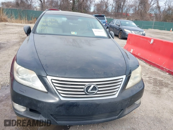 2010 Lexus LS 460 with VIN JTHBL5EF0A5091980, listed as a IAAI auction lot 41598197 with 230,278 mi miles. Bid and sale history available at carsss.com. Image 6.