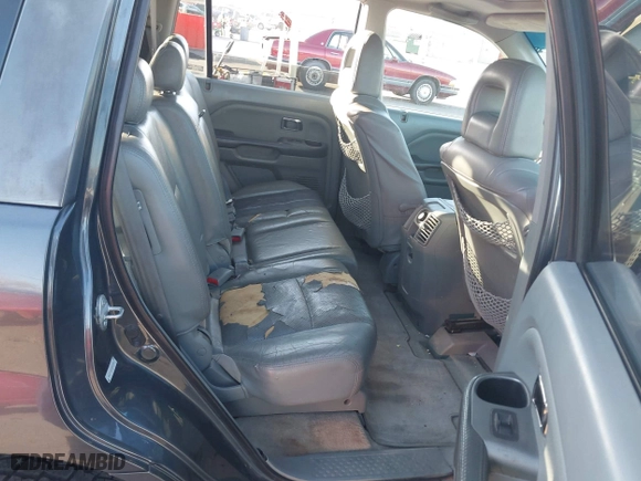 2005 Honda Pilot EX-L with NAVI with VIN 2HKYF18775H553666, listed as a IAAI auction lot 41858179 with 241,011 mi miles. Bid and sale history available at carsss.com. Image 8.
