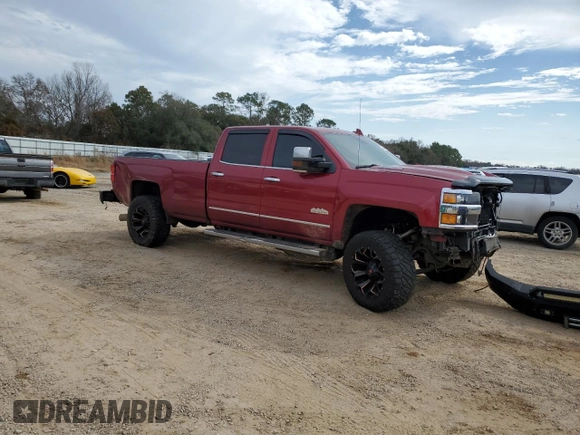 2019 Chevrolet Silverado 3500HD High Country with VIN 1GC4KYEY9KF112871, listed as a Copart auction lot 44194495 with 141,059 mi miles and Non Repairable. Bid and sale history available at carsss.com. Image 4.