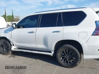 2021 Lexus GX 460 Premium z VIN JTJAM7BX6M5286485, wystawiony jako IAAI lot #41861054 z przebiegiem 35 293 mil mil oraz . Historia ofert i sprzedaży dostępna na DreamBid. Obrazek 14.