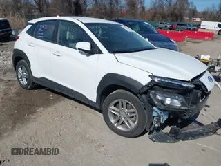 2022 Hyundai Kona SE with VIN KM8K2CAB7NU808474, listed as a IAAI auction lot 41628297 with 31,738 mi miles. Bid and sale history available at carsss.com. Image 1.