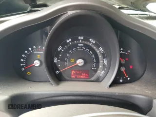2013 Kia Sportage LX z VIN KNDPBCA25D7450010, wystawiony jako Copart lot #54597815 z przebiegiem 110 980 mil mil oraz Czysty tytuł • Clean title. Historia ofert i sprzedaży dostępna na DreamBid. Obrazek 9.