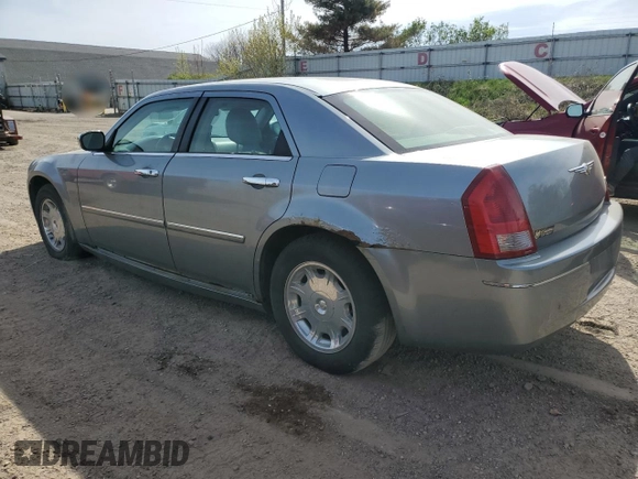 2006 Chrysler 300 Touring with VIN 2C3KA53G86H401686, listed as a Copart auction lot 54991705 with 120,824 mi miles and Clean Title. Bid and sale history available at carsss.com. Image 2.