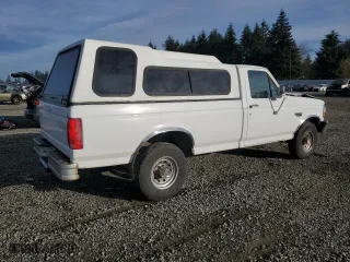 1994 Ford F-250 with VIN 1FTHF25H0RLB63173, listed as a Copart auction lot 83287804 with 85,394 mi miles and Salvage Title. Bid and sale history available at carsss.com. Image 3.