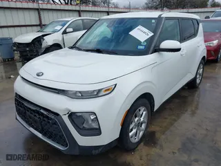 2021 Kia Soul LX with VIN KNDJ23AU7M7763311, listed as a IAAI auction lot 41444026 with 84,124 mi miles. Bid and sale history available at carsss.com. Image 22.