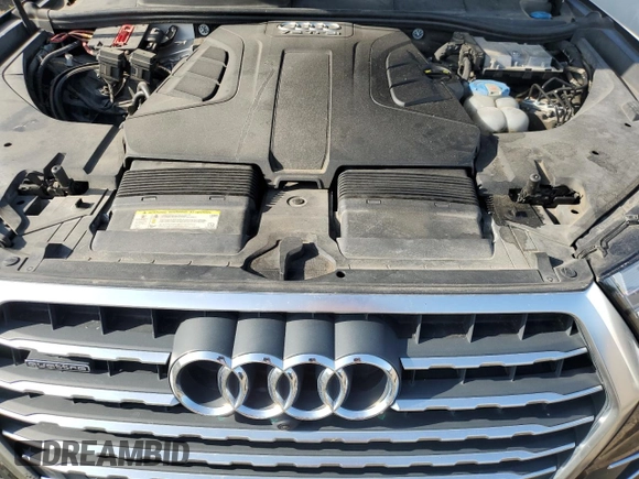2017 Audi Q7 Premium Plus with VIN WA1LAAF79HD034392, listed as a Copart auction lot 60618655 with 136,222 mi miles and Clean title. Bid and sale history available at DreamBid. Image 11.