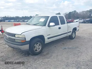 2000 Chevrolet Silverado 1500 LS with VIN 1GCEK19T4YE279664, listed as a IAAI auction lot 41537865 with 322,320 mi miles. Bid and sale history available at carsss.com. Image 2.