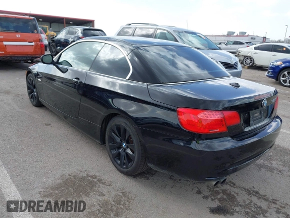 2011 BMW 3 Series 328i with VIN WBADW3C51BE540128, listed as a IAAI auction lot 41817505 with 220,406 mi miles. Bid and sale history available at carsss.com. Image 3.