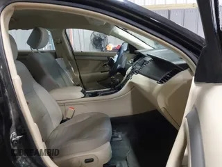 2017 Ford Taurus SE с VIN 1FAHP2D88HG122589, выставлен на аукционе IAAI как лот 41618285 с пробегом 75 575 миль миль и . История ставок и продаж доступна на DreamBid. Изображение 5.