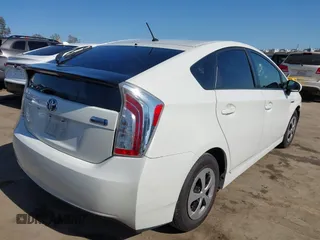 2015 Toyota Prius Four with VIN JTDKN3DU4F1977363, listed as a IAAI auction lot 42283570 with 185,992 mi miles and . Bid and sale history available at DreamBid. Image 4.