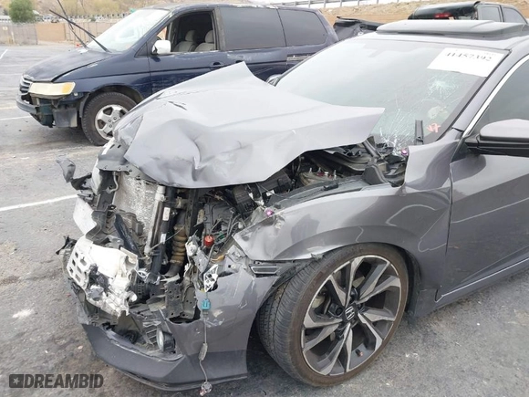 2018 Honda Civic Si Sedan with VIN 2HGFC1E53JH701058, listed as a IAAI auction lot 41457392 with 117,581 mi miles. Bid and sale history available at carsss.com. Image 6.