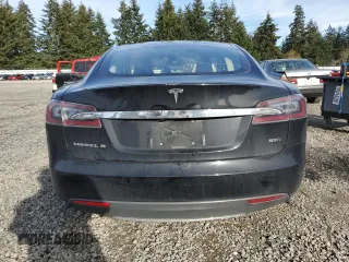 2015 Tesla Model S 85D with VIN 5YJSA1H28FFP78932, listed as a Copart auction lot 47893275 with 139,019 mi miles and Salvage Title. Bid and sale history available at carsss.com. Image 6.