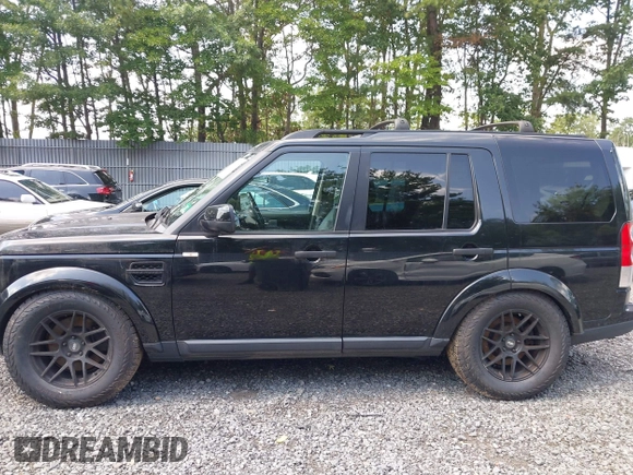 2013 Land Rover LR4 HSE z VIN SALAG2D45DA670046, wystawiony jako IAAI lot #42838676 z przebiegiem 137 998 mil mil oraz . Historia ofert i sprzedaży dostępna na DreamBid. Obrazek 14.