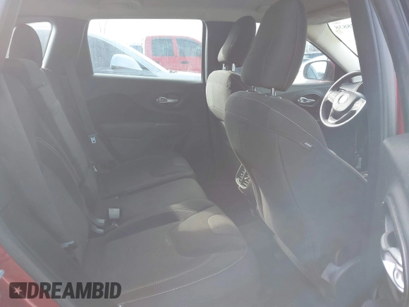 2015 Jeep Cherokee Latitude with VIN 1C4PJLCB8FW612284, listed as a IAAI auction lot 41578838 with 101,458 mi miles and . Bid and sale history available at DreamBid. Image 8.