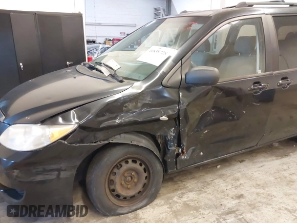 2005 Mazda MPV LX z VIN JM3LW28A050553797, wystawiony jako IAAI lot #41855728 z przebiegiem 180 861 mil mil oraz . Historia ofert i sprzedaży dostępna na DreamBid. Obrazek 6.
