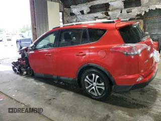 2017 Toyota RAV4 LE z VIN JTMBFREV7HJ123820, wystawiony jako Copart lot #56387685 z przebiegiem 35 008 mil mil oraz Szkoda całkowita • Salvage title. Historia ofert i sprzedaży dostępna na DreamBid. Obrazek 2.