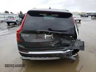 2021 Volvo XC90 Inscription Expression with VIN YV4BR0CL2M1729599, listed as a Copart auction lot 44740533 with 0 mi miles. Bid and sale history available at carsss.com. Image 6.