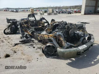2017 Ford F-250 Lariat z VIN 1FT7W2B61HEE56663, wystawiony jako Copart lot #52383835 z przebiegiem Nie podano mil oraz Nie do naprawy • Non repairable. Historia ofert i sprzedaży dostępna na DreamBid. Obrazek 4.
