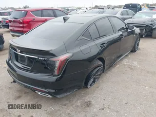 2024 Cadillac CT5 Sport z VIN 1G6DP5RK6R0107889, wystawiony jako IAAI lot #41030732 z przebiegiem Nie podano mil oraz . Historia ofert i sprzedaży dostępna na DreamBid. Obrazek 4.