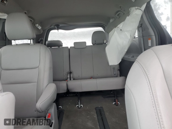 2018 Toyota Sienna XLE with VIN 5TDDZ3DC8JS206419, listed as a Copart auction lot 88929425 with 79,013 mi miles and Clean Title. Bid and sale history available at carsss.com. Image 10.