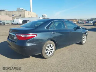 2016 Toyota Camry XLE with VIN 4T1BF1FK0GU246471, listed as a IAAI auction lot 42065867 with 186,799 mi miles. Bid and sale history available at carsss.com. Image 4.